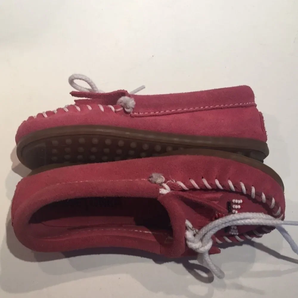 Minnetonka Thunderbird Pink Suede Beaded Moccasins Kids Size 11